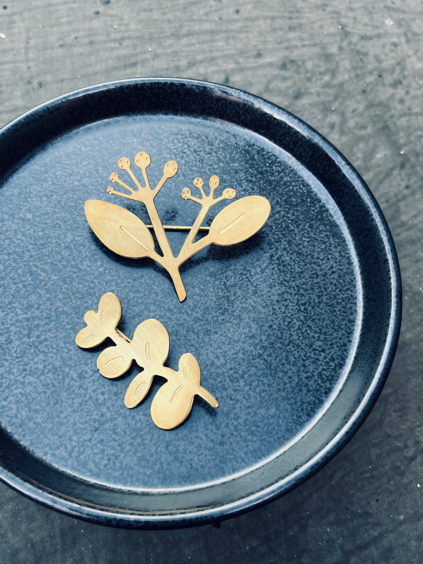 Brass Botanical Brooch 真鍮植物胸針