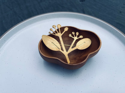 Brass Botanical Brooch 真鍮植物胸針