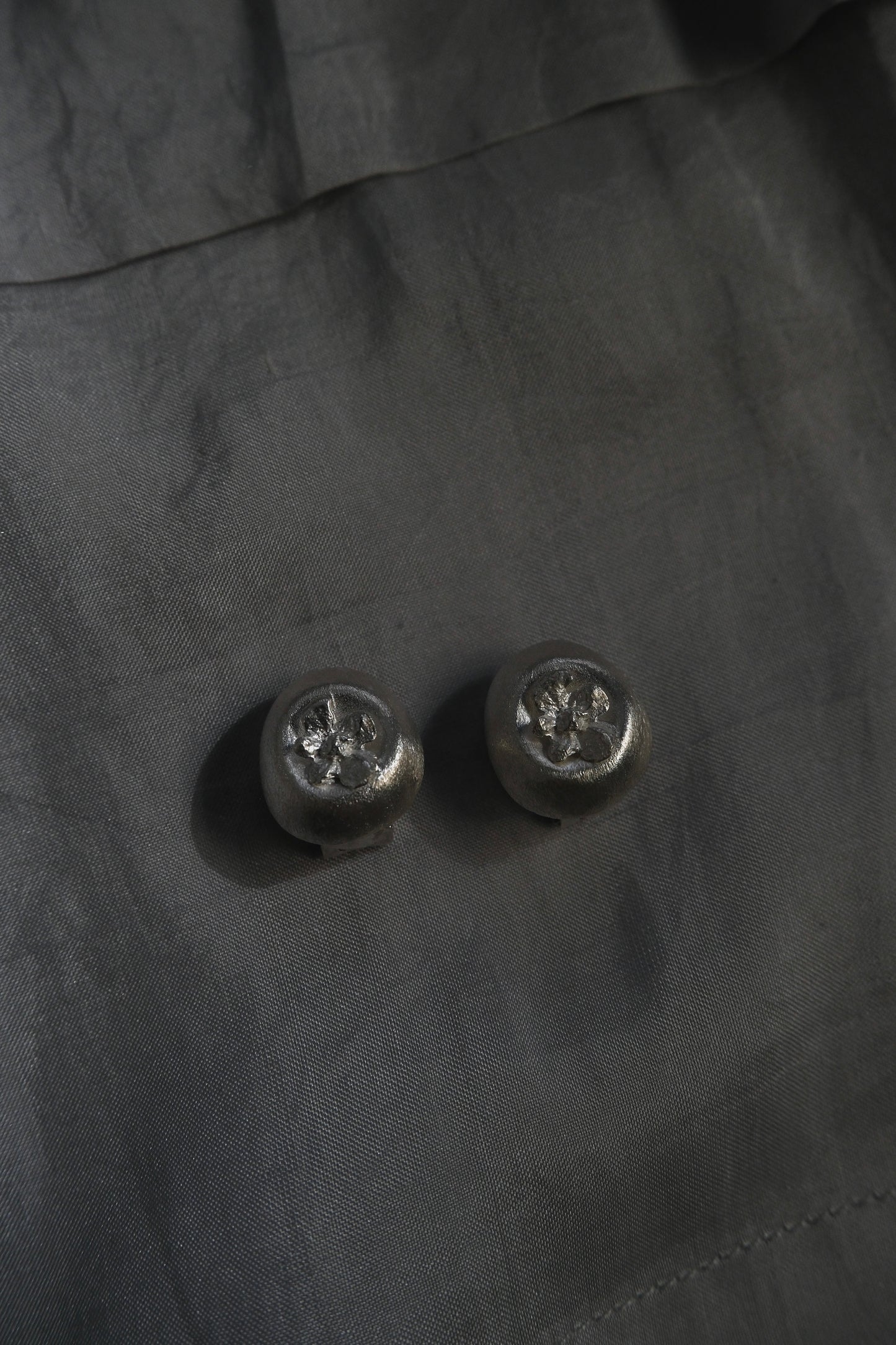 サビ 錆 𓇚 Baby Hydrangeas Dome Earrings