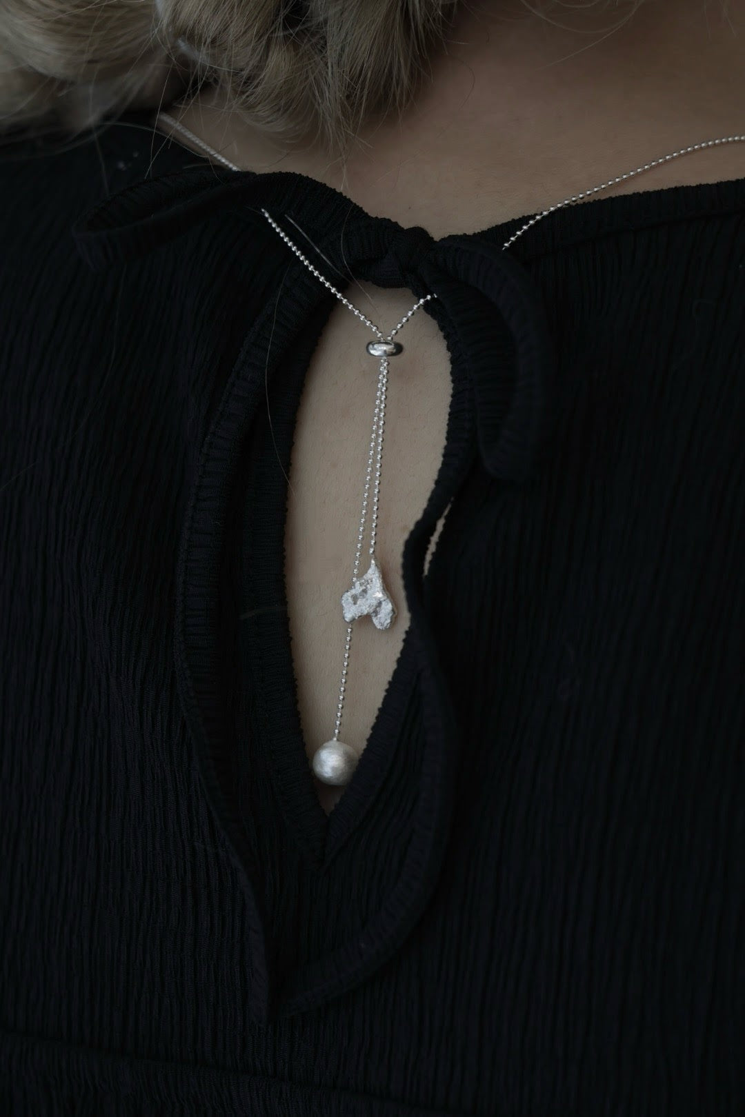 サビ 錆 𓇚 Bleeding Heart Necklace
