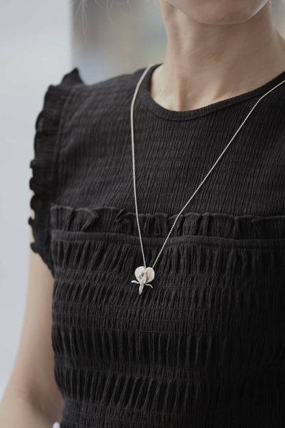 サビ 錆 𓇚 Bleeding Heart Necklace