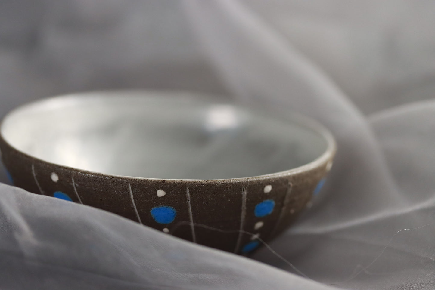 Dotted Pottery Footed Bowl 益子燒藍白水玉碗